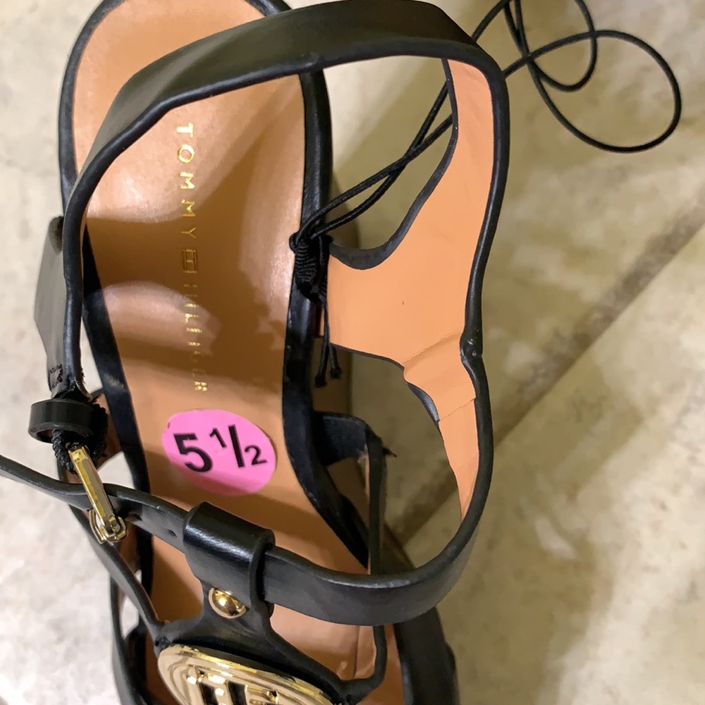 New Tommy Hilfiger Shoes - Picture 3 of 6